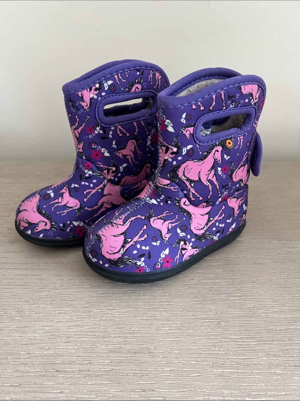 NWT girls Baby Bogs II Purple & Pink unicorn Horse Print Winter Boots size 7